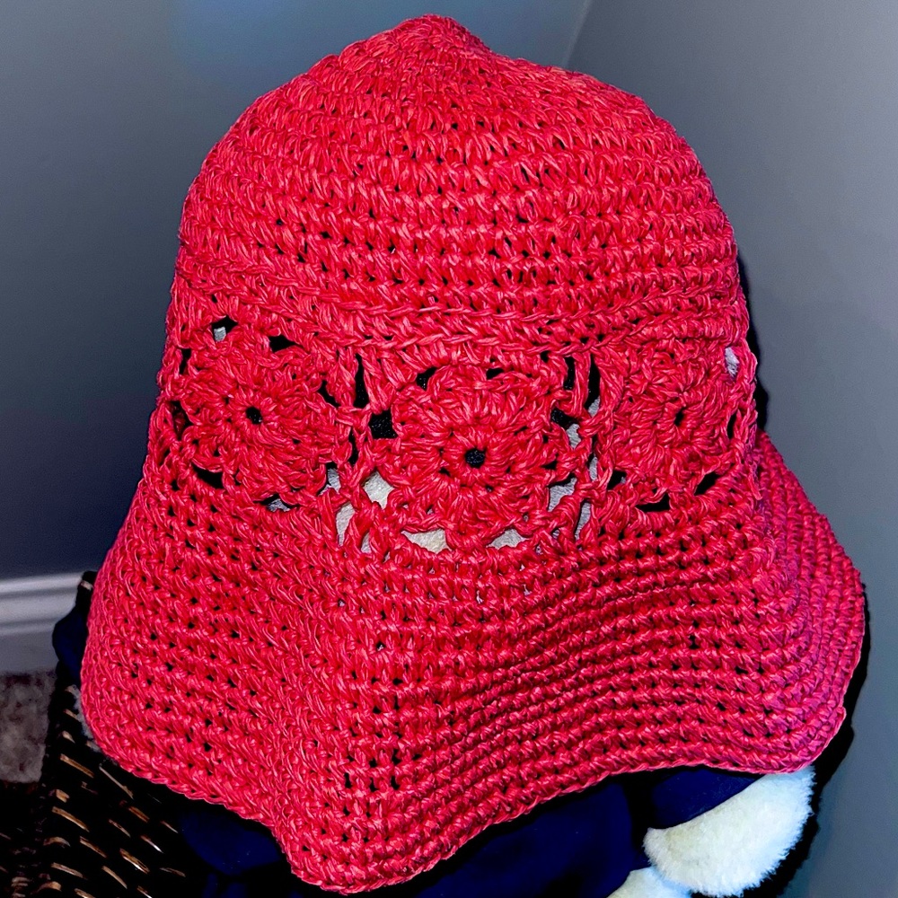 Coral beach hat - adult